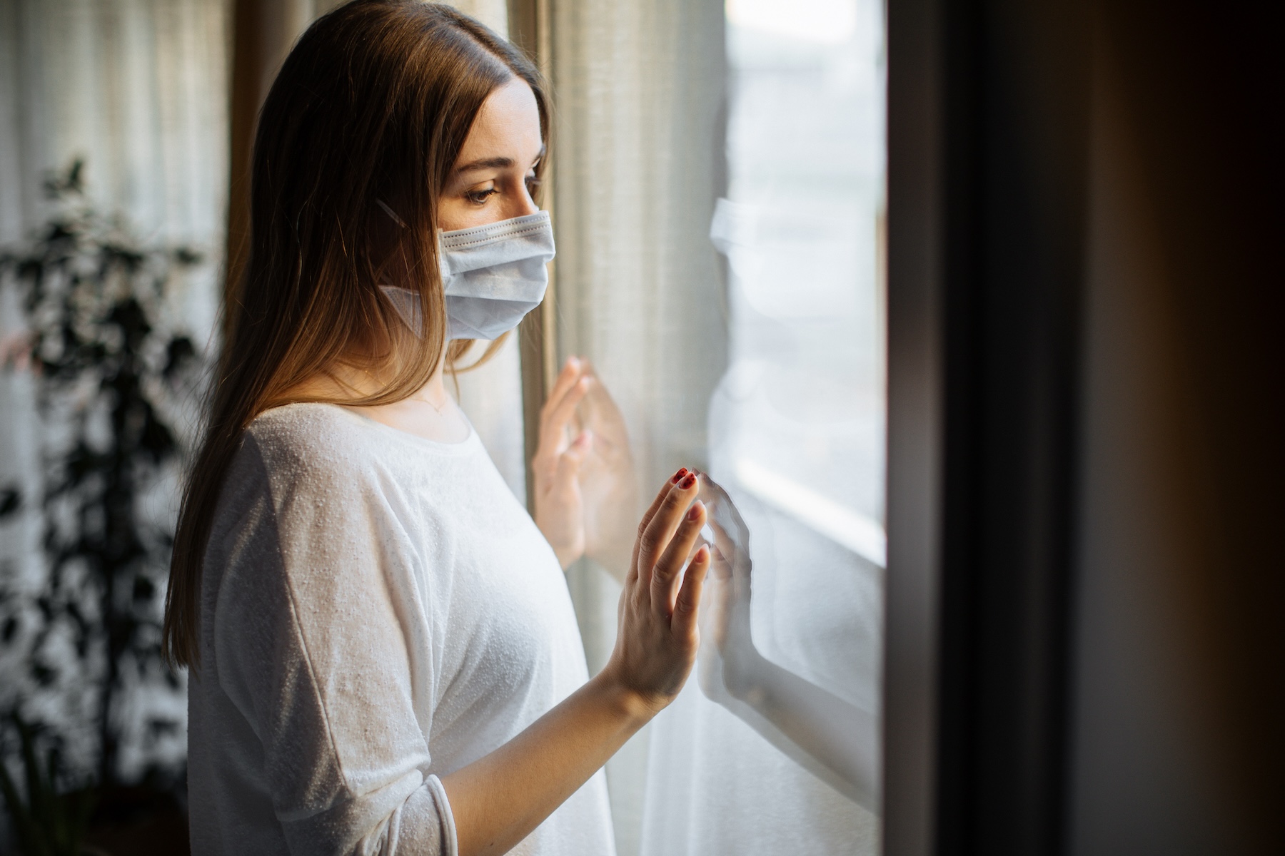 Teenager in isolation at home for virus outbreak